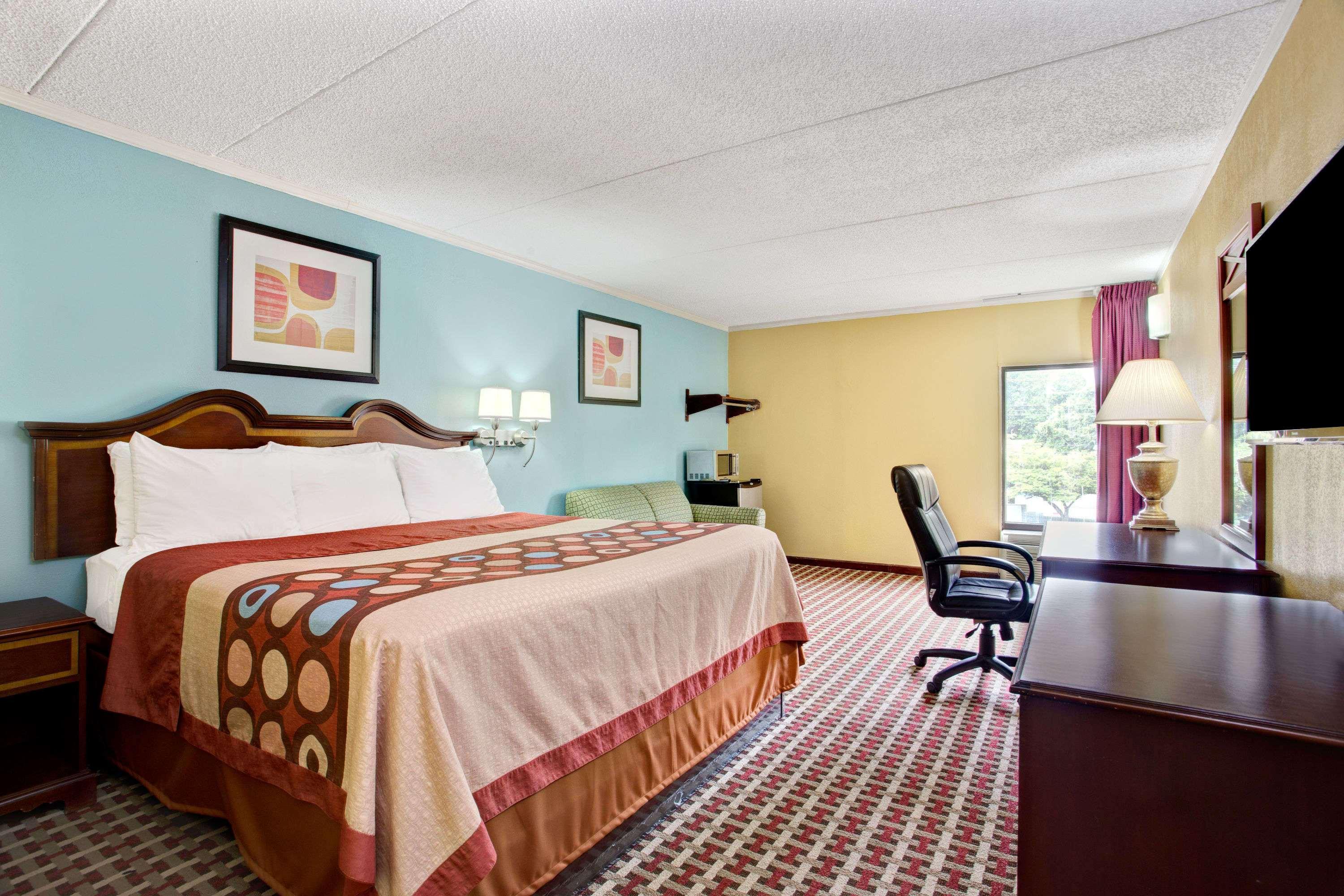 Super 8 Downtown Raleigh Motel Eksteriør bilde