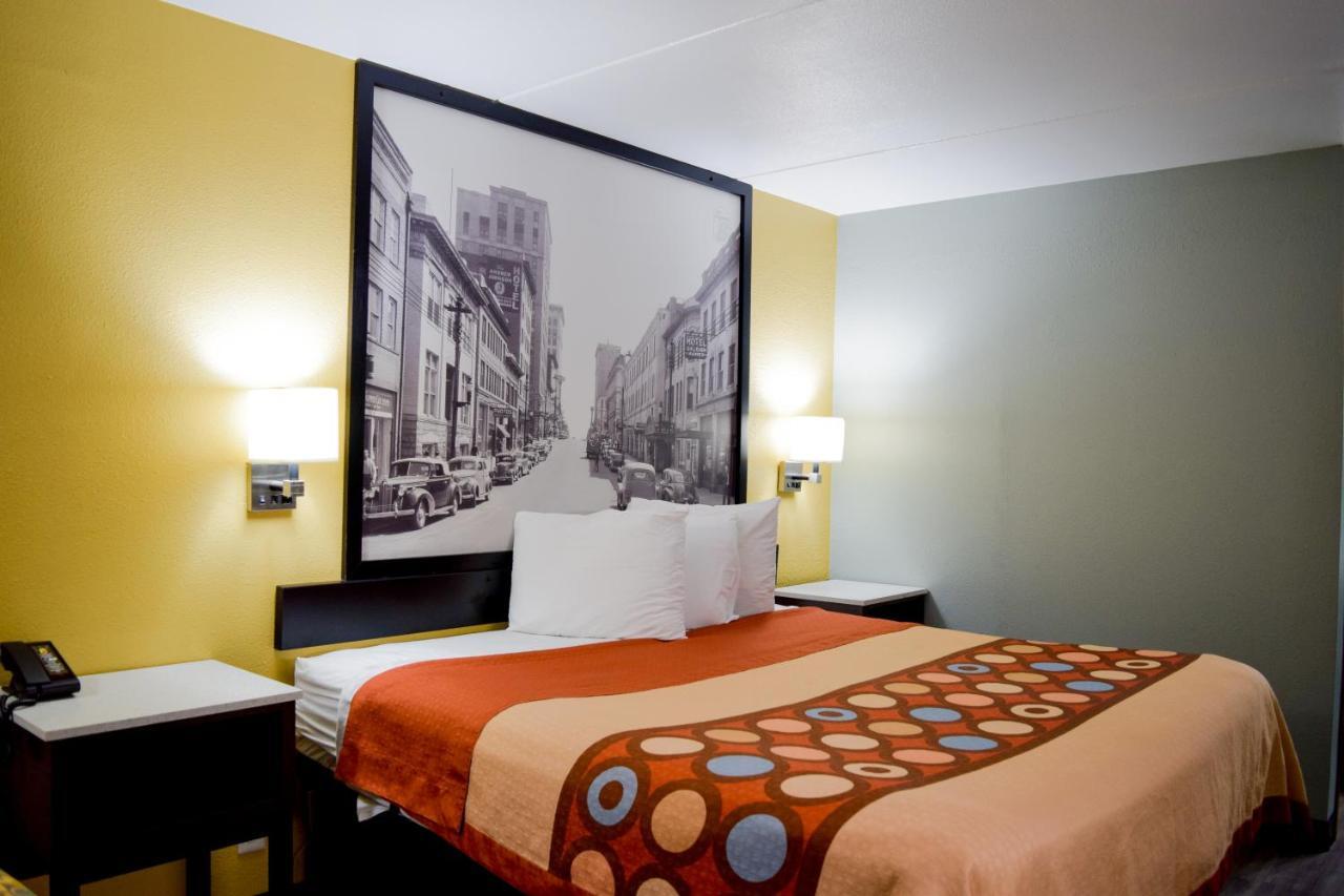 Super 8 Downtown Raleigh Motel Eksteriør bilde